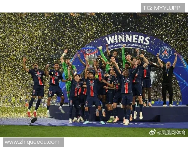 曼联0-1惨败巴黎圣日耳曼,欧冠前景堪忧!