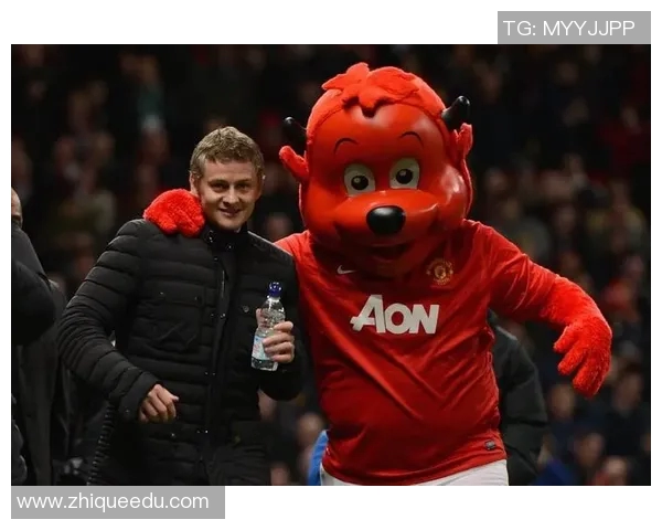 英超球队曼联惨遭惨败，主帅索尔斯克亲自负责调整球队阵容